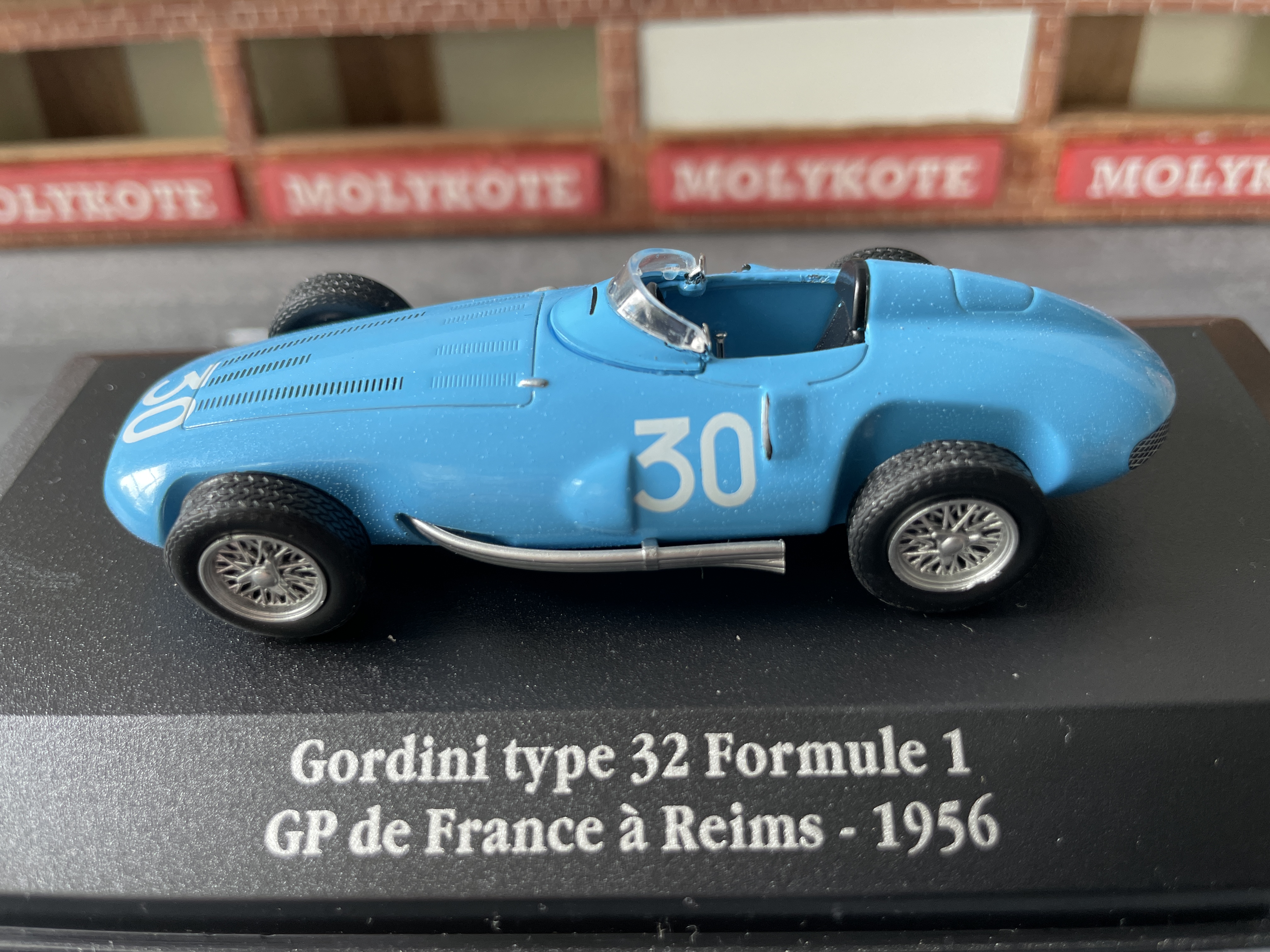 Gordini Type 32 modelauto in Frans racingblauw met startnummer 30